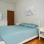 New - Comfort E A-c - Metro Istria A 200m *